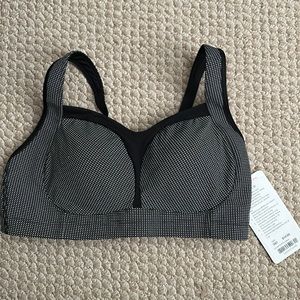 Lululemon Ta Ta Tamer III